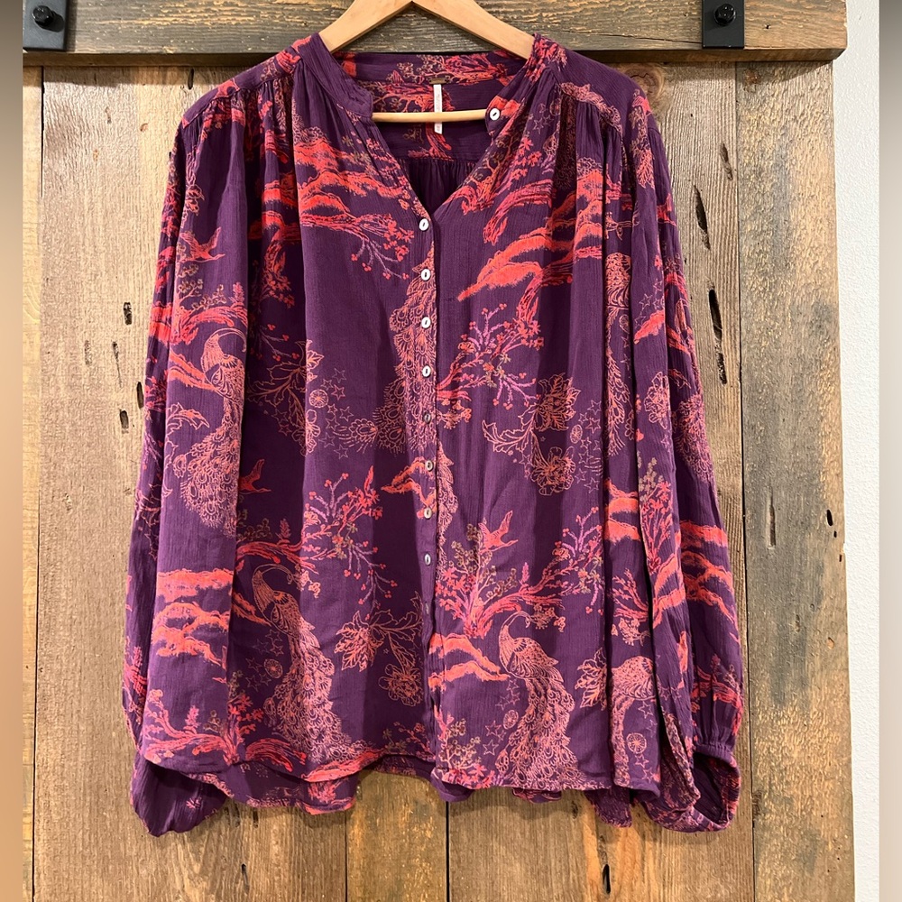 Free People Sz XS Purple Pink Oversized Peacock Print Metallic Blooms Boho Shirt